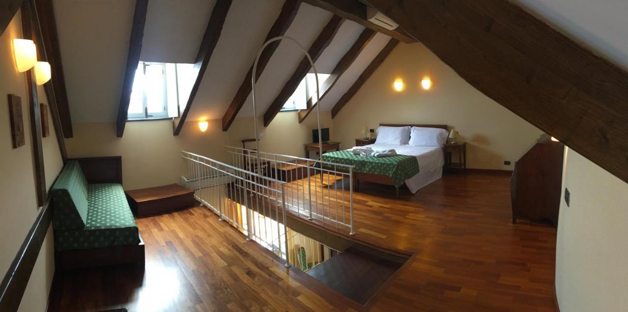 Palazzo Vescovile Hotel Ноли Экстерьер фото