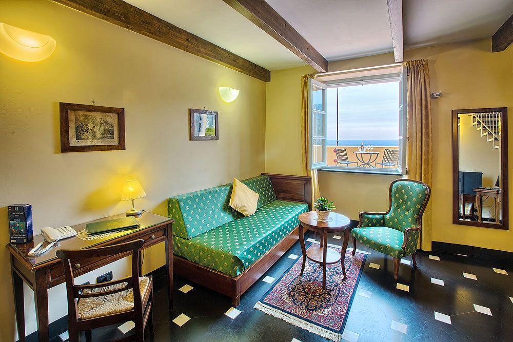 Palazzo Vescovile Hotel Ноли Экстерьер фото